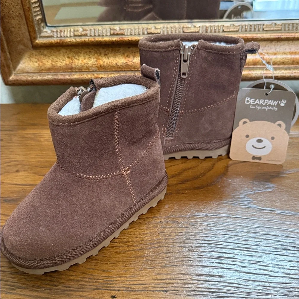 BearPaw cozy durable